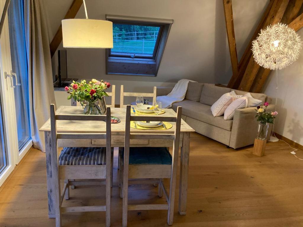 Ferienwohnung Burg Муртен Экстерьер фото